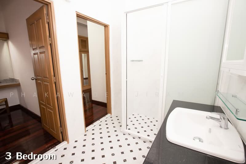 Ambassador's Court, Bangkok, Soi Langsuan, Lumphini, Pathum Wan, Bangkok, 3 Bedrooms, 240 sqm, Apartment For Rent, by Phakawadee Jiramanee, 500494239 - DDproperty.com