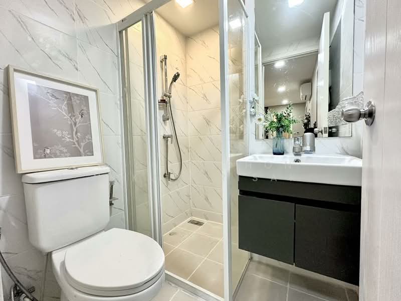 Atmoz Ratchada-Huaikwang, Bangkok, Saha Kan Pramun Alley, Wang Thonglang, Bangkok, 3 Bedrooms, 58 sqm, Condo For Rent, by Khlueanphon Nukulsirisak, 500494263 - DDproperty.com