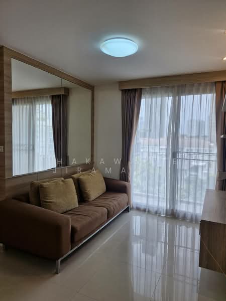 The Clover Thonglor Residence, Bangkok, Soi Sukhumvit 55, Khlong Tan Nua, Watthana, Bangkok, 1 Bedroom, 46 sqm, Condo For Rent, by Phakawadee Jiramanee, 500494277 - DDproperty.com