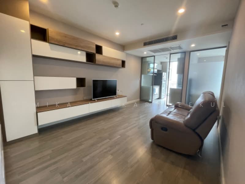 The Room Sathorn, Bangkok, 78 Pan Road, Silom, Bang Rak, Bangkok, 1 Bedroom, 50 sqm, Condo For Sale, by Pemika Aukkaraleekul, 500494322 - DDproperty.com