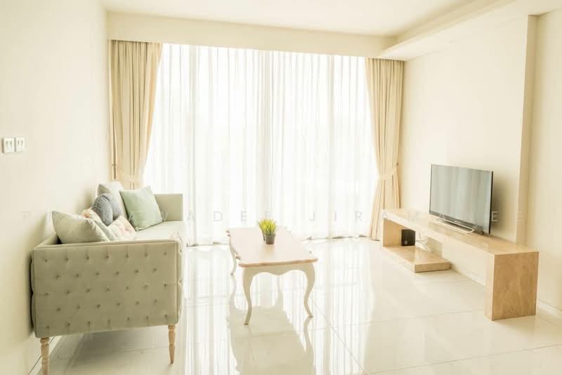 Siamese Thirty Nine, Bangkok, 68 Soi Sukhumvit 39, Sukhumvit Road, Khlong Tan Nua, Watthana, Bangkok, 2 Bedrooms, 75 sqm, Condo For Rent, by Phakawadee Jiramanee, 500494366 - DDproperty.com