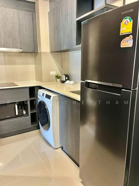 XT Huaikhwang, Bangkok, 244 Ratchadaphisek Road, Huai Khwang, Bangkok, 1 Bedroom, 35 sqm, Condo For Rent, by Ramita Theptham, 500494383 - DDproperty.com
