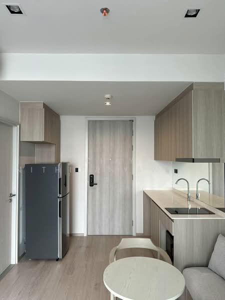 Reference Sathorn-Wongwianyai, Bangkok, Krung Thonburi 2 Alley, Bang Lam Phu Lang, Khlong San, Bangkok, 1 Bedroom, 31 sqm, Condo For Rent, by Achaya Nithipanyawong, 500494464 - DDproperty.com