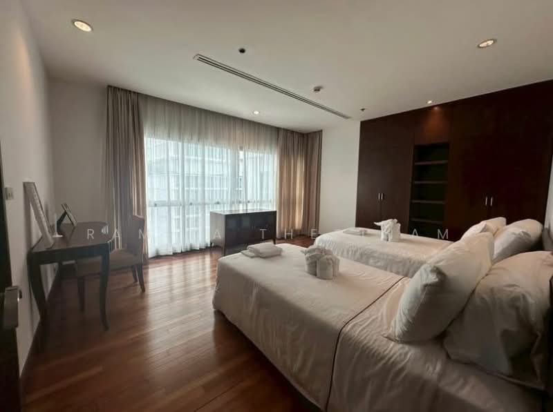 Royal Residence Park, Bangkok, 99 Royal Resident Park Lumphini, Lumphini, Pathum Wan, Bangkok, 3 Bedrooms, 220 sqm, Apartment For Rent, by Ramita Theptham, 500494479 - DDproperty.com