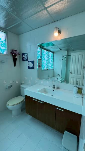 Supalai River Place Charoen Nakorn, Bangkok, 1529 Soi Chareonnakorn 39, Chareonnakorn Road, Bang Lam Phu Lang, Khlong San, Bangkok, 2 Bedrooms, 100 sqm, Condo For Sale, by Pemika Aukkaraleekul, 500494483 - DDproperty.com