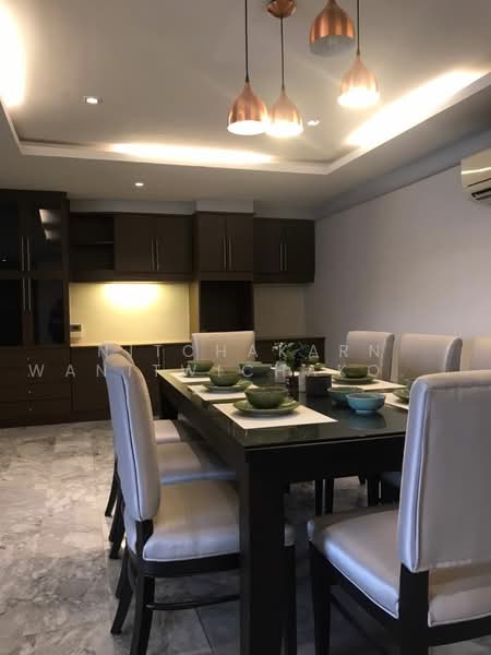 D.S. Tower 1 Sukhumvit 33, Bangkok, Soi Phrom Chit, Khlong Tan Nua, Watthana, Bangkok, 4 Bedrooms, 292 sqm, Condo For Rent, by Nitchakarn Wanitwichakornkit, 500494495 - DDproperty.com