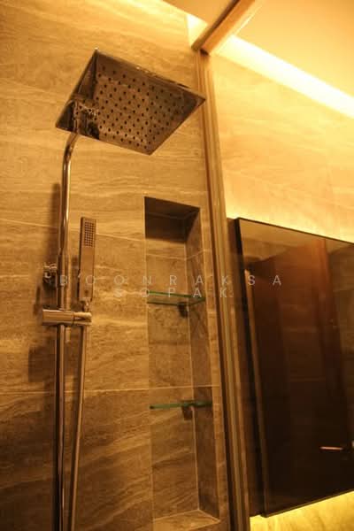 The Esse Sukhumvit 36, Bangkok, Soi Sukhumvit 36, Sukhumvit Road, Phra Kanong, Khlong Toei, Bangkok, 1 Bedroom, 39 sqm, Condo For Rent, by Boonraksa Sopak, 500494528 - DDproperty.com