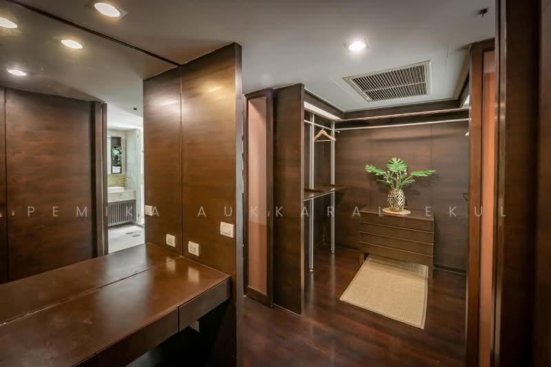 Silver Heritage, Bangkok, 96 Soi Sukhumvit 38, Phra Kanong, Khlong Toei, Bangkok, 2 Bedrooms, 166 sqm, Condo For Sale, by Pemika Aukkaraleekul, 500494542 - DDproperty.com