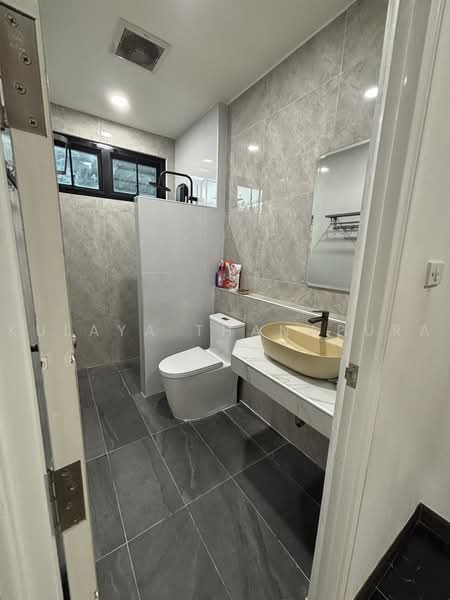 ให้เช่าบ้าน 2 ชั้น ถ.ศรีสุข ต.หมากแข้ง อ.เมืองอุดรธานี : 2-Story House for Rent, Mak Khaeng, อุดรธานี, ซอยวิชิต, Sri Suk Rd., หมากแข้ง, เมืองอุดรธานี, อุดรธานี, 140 ตร.ม., บ้านเดี่ยว ให้เช่า, โดย Kulaya Thanapura, 500494563 - DDproperty.com