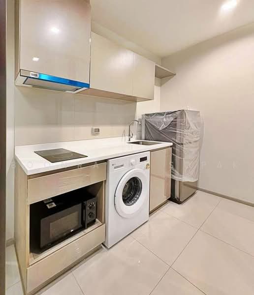 Life Sukhumvit 62, Bangkok, Soi Sukhumvit 62, Bang Chak, Phra Khanong, Bangkok, 2 Bedrooms, 68 sqm, Condo For Rent, by Boonraksa Sopak, 500494574 - DDproperty.com