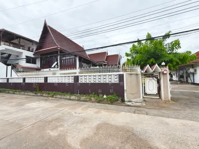 ขาย - อพาร์ทเม้นท์พร้อมบ้านเดี่ยววังทองหลาง กรุงเทพมหานคร, กรุงเทพ