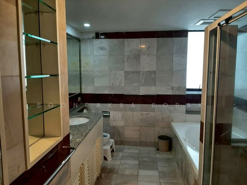 President Park Sukhumvit 24, Bangkok, 99 Sukhumvit 24 Alley, Khlongtoei Nua, Watthana, Bangkok, 3 Bedrooms, 261 sqm, Condo For Rent, by Boonraksa Sopak, 500494652 - DDproperty.com