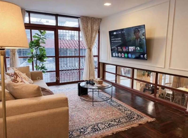 5-BR House, Bangkok, Samsen Nok, Huai Khwang, Bangkok, 5 Bedrooms, 410 sqm, Single Detached House For Rent, by Boonraksa Sopak, 500494696 - DDproperty.com