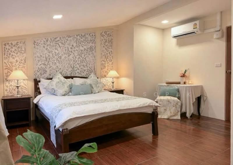 5-BR House, Bangkok, Samsen Nok, Huai Khwang, Bangkok, 5 Bedrooms, 410 sqm, Single Detached House For Rent, by Boonraksa Sopak, 500494696 - DDproperty.com