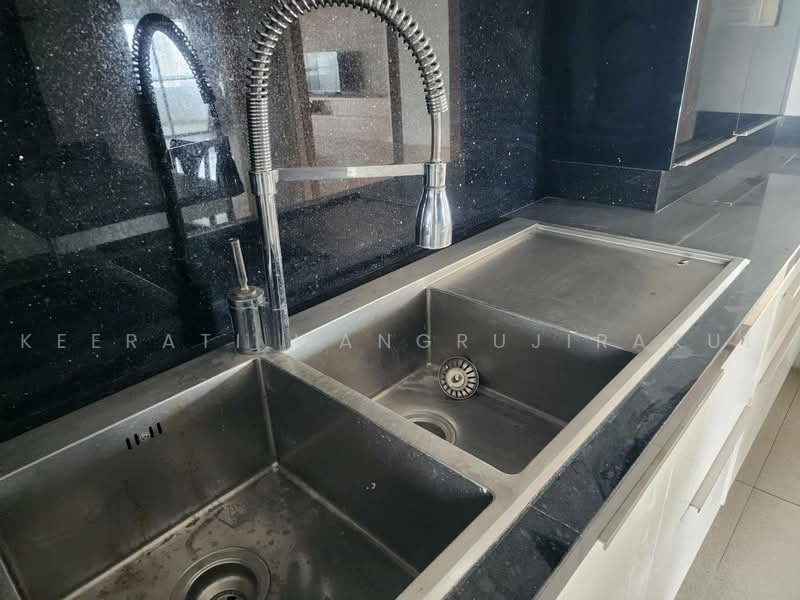 Tower Park, Bangkok, 88 Soi Sukhumvit 3, Sukhumvit Road, Khlongtoei Nua, Watthana, Bangkok, 3 Bedrooms, 274 sqm, Condo For Rent, by Keerati Wangrujirakul, 500494767 - DDproperty.com
