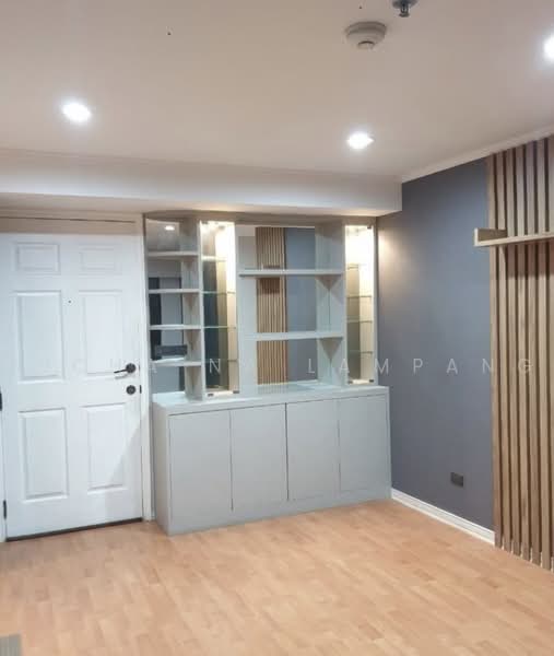 Lumpini Ville Phahol-Suthisarn, Bangkok, 23 Inthamara 2 Alley, Samsen Nai, Phaya Thai, Bangkok, 2 Bedrooms, 60 sqm, Condo For Sale, by Nicha Na Lampang, 500494797 - DDproperty.com