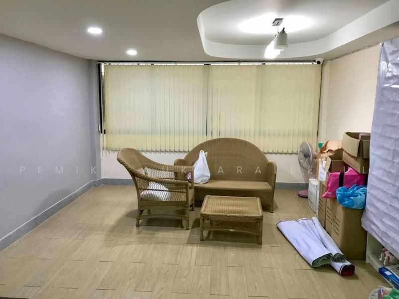 4-BR Townhouse, Bangkok, Chom Thong, Chom Thong, Bangkok, 4 Bedrooms, 64 sqm, Townhouse For Sale, by Pemika Aukkaraleekul, 500494821 - DDproperty.com