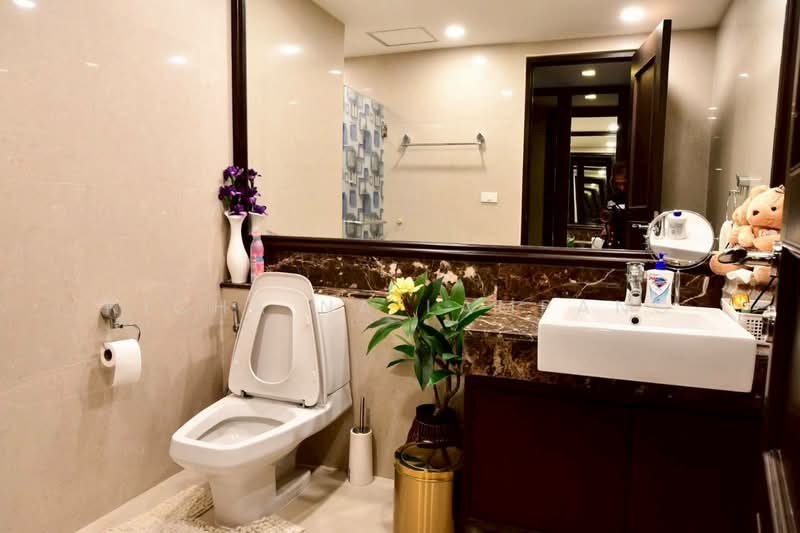 Sathorn Gardens, Bangkok, 39 South Sathorn Road, Thung Maha Mek, Sathon, Bangkok, 3 Bedrooms, 230 sqm, Condo For Sale, by Nicha Na Lampang, 500494824 - DDproperty.com