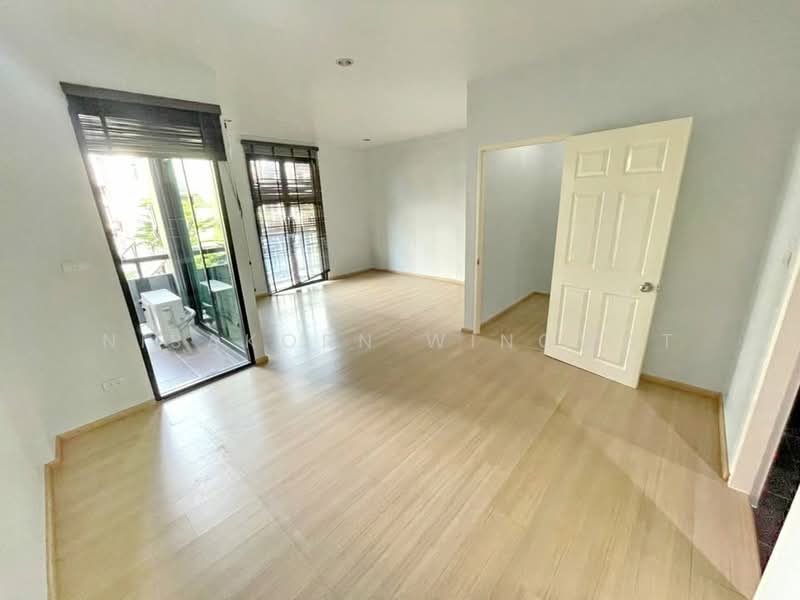 undefined, Bangkok, Praborommaharatchawang, Phra Nakhon, Bangkok, 3 Bedrooms, 240 sqm, Townhouse For Rent, by Nisakorn Wingwat, 500494872 - DDproperty.com