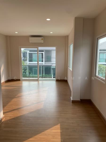 undefined, Bangkok, Din Daeng, Bangkok, 4 Bedrooms, 190 sqm, Single Detached House For Sale, by Nicha Na Lampang, 500494879 - DDproperty.com