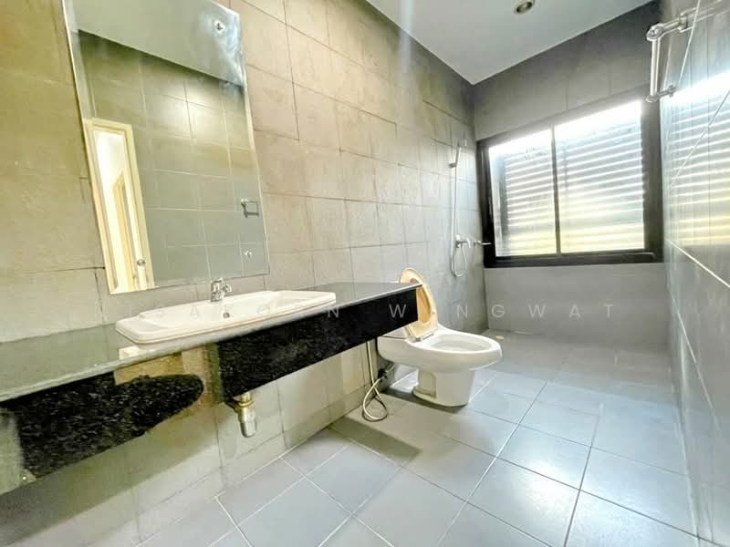 undefined, Bangkok, Praborommaharatchawang, Phra Nakhon, Bangkok, 3 Bedrooms, 240 sqm, Townhouse For Sale, by Nisakorn Wingwat, 500494898 - DDproperty.com