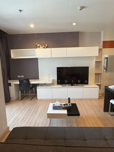 Urbano Absolute Sathon-Taksin, Bangkok, 345 Charoen Nakhon 14/2 Alley, Khlong Ton Sai, Khlong San, Bangkok, 1 Bedroom, 38 sqm, Condo For Rent, by Narinthira Roengrit, 500494956 - DDproperty.com