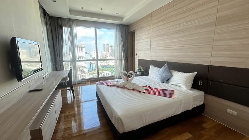 39 Boulevard Executive Residence, Bangkok, 39 - 41 Soi Phrom Chit (Sukhumvit 39), Khlong Tan Nua, Watthana, Bangkok, 3 Bedrooms, 210 sqm, Apartment For Rent, by Narinthira Roengrit, 500494991 - DDproperty.com