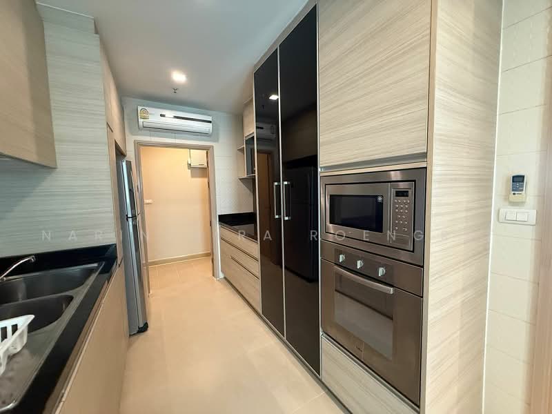 39 Boulevard Executive Residence, Bangkok, 39 - 41 Soi Phrom Chit (Sukhumvit 39), Khlong Tan Nua, Watthana, Bangkok, 3 Bedrooms, 210 sqm, Apartment For Rent, by Narinthira Roengrit, 500494991 - DDproperty.com