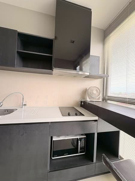 Rhythm Sukhumvit 44/1, Bangkok, Sukhumvit Road, Phra Kanong, Khlong Toei, Bangkok, 1 Bedroom, 45 sqm, Condo For Rent, by Narinthira Roengrit, 500495000 - DDproperty.com