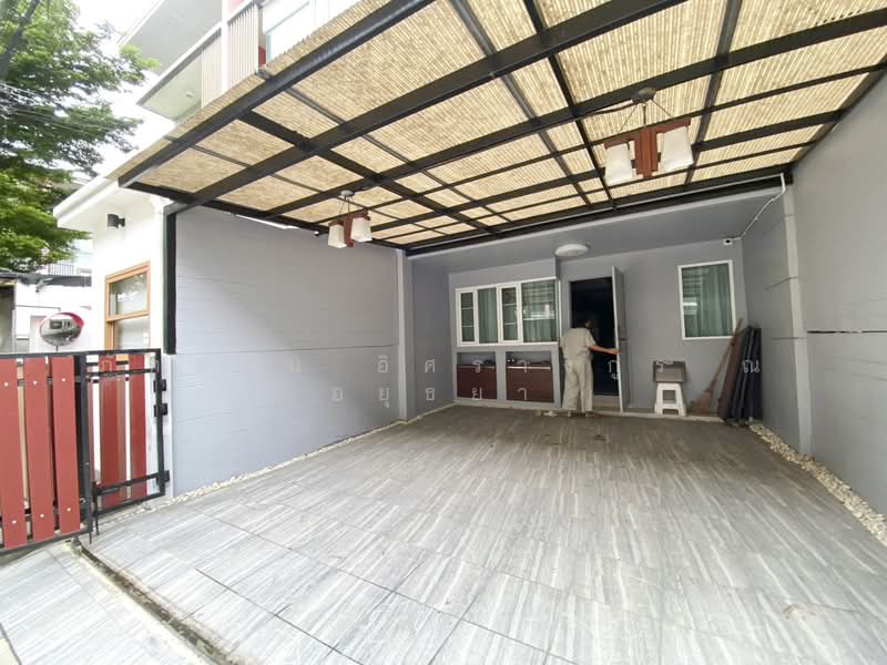 The iBox Kaset-Nawamin, Bangkok, Prasert Manukit Road, Khlong Kum, Bueng Kum, Bangkok, 3 Bedrooms, 72 sqm, Townhouse For Sale, by ภัทรนัน อิศรางกูร ณ อยุธยา, 500495002 - DDproperty.com