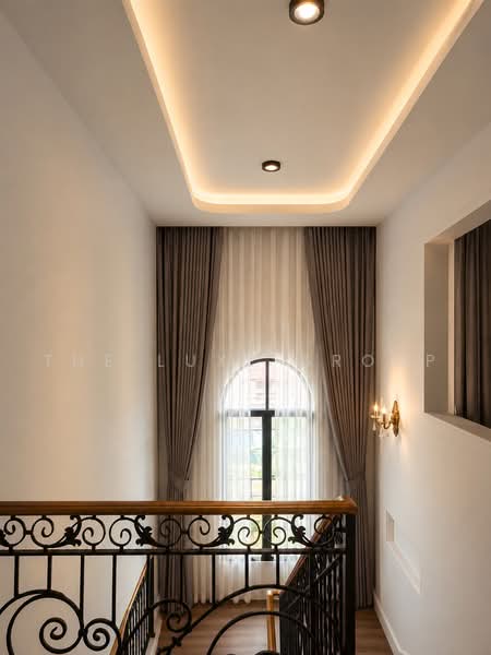 Luxury House with Private Pool in Nak Niwat, Bangkok, Lat Phrao, Bangkok, 6 Bedrooms, 800 sqm, Single Detached House For Sale, by The Luxe Group, 500495004 - DDproperty.com