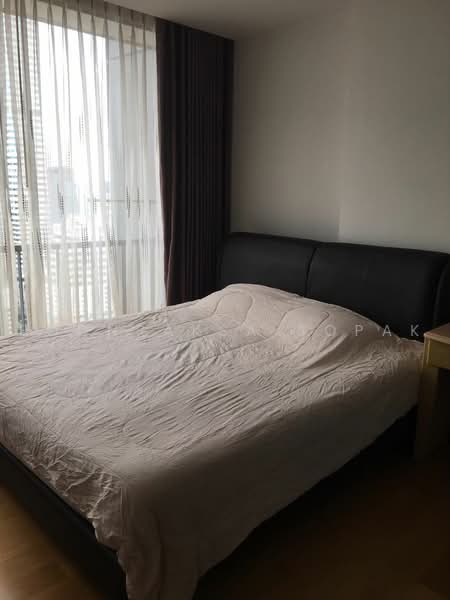 Noble Revo Silom, Bangkok, 88 Soi Surasak Surasak Road, Silom, Bang Rak, Bangkok, 1 Bedroom, 34 sqm, Condo For Rent, by Boonraksa Sopak, 500495025 - DDproperty.com