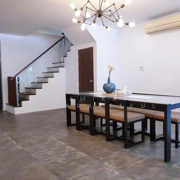 4-BR Townhouse, Bangkok, Phra Kanong Nua, Watthana, Bangkok, 4 Bedrooms, 400 sqm, Townhouse For Sale, by Pemika Aukkaraleekul, 500495040 - DDproperty.com