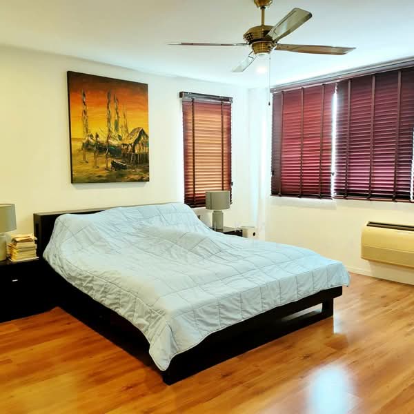 4-BR Townhouse, Bangkok, Phra Kanong Nua, Watthana, Bangkok, 4 Bedrooms, 400 sqm, Townhouse For Sale, by Pemika Aukkaraleekul, 500495040 - DDproperty.com