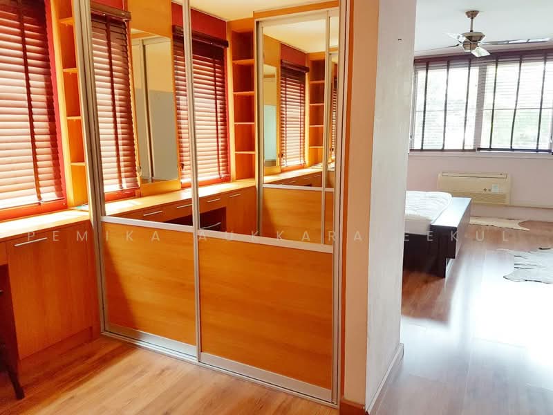 4-BR Townhouse, Bangkok, Phra Kanong Nua, Watthana, Bangkok, 4 Bedrooms, 400 sqm, Townhouse For Sale, by Pemika Aukkaraleekul, 500495040 - DDproperty.com