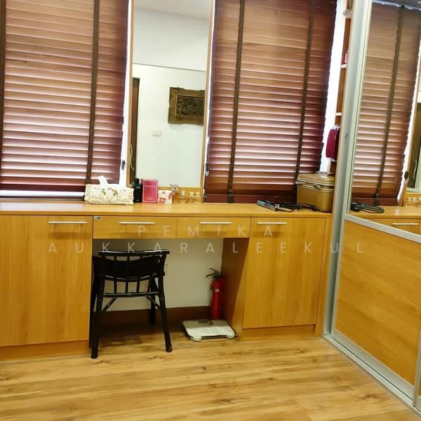 4-BR Townhouse, Bangkok, Phra Kanong Nua, Watthana, Bangkok, 4 Bedrooms, 400 sqm, Townhouse For Sale, by Pemika Aukkaraleekul, 500495040 - DDproperty.com