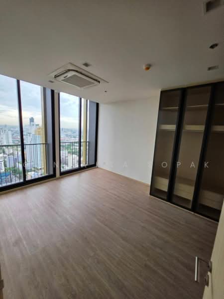 Noble State 39, Bangkok, 35 Soi Sukhumvit 39, Khlong Tan Nua, Watthana, Bangkok, 2 Bedrooms, 106 sqm, Condo For Rent, by Boonraksa Sopak, 500495056 - DDproperty.com
