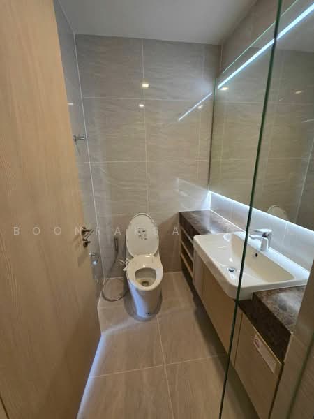 Noble State 39, Bangkok, 35 Soi Sukhumvit 39, Khlong Tan Nua, Watthana, Bangkok, 2 Bedrooms, 106 sqm, Condo For Rent, by Boonraksa Sopak, 500495056 - DDproperty.com