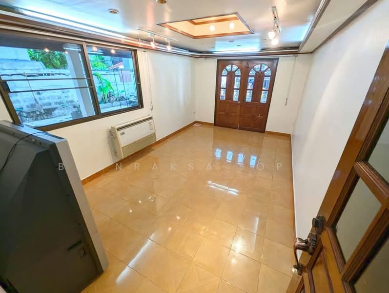 บ้าน 4-ห้องนอน, กรุงเทพ, ดินแดง, ดินแดง, กรุงเทพ, 520 ตร.ม., บ้านเดี่ยว ให้เช่า, โดย Boonraksa Sopak, 500495092 - DDproperty.com