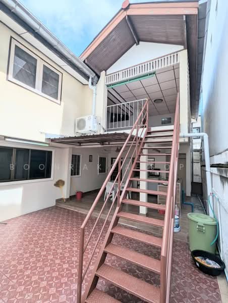 4-BR House, Bangkok, Din Daeng, Din Daeng, Bangkok, 4 Bedrooms, 520 sqm, Single Detached House For Rent, by Boonraksa Sopak, 500495092 - DDproperty.com