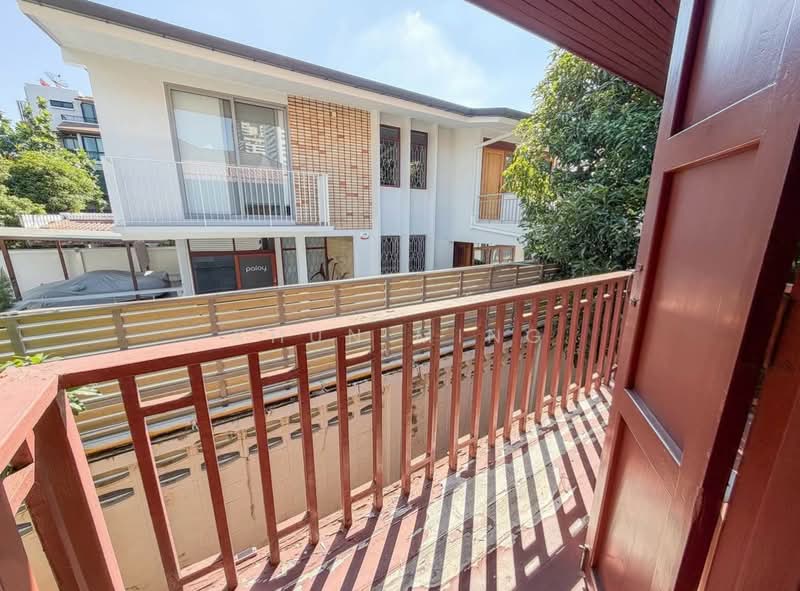 lassic Wooden House for Rent | Ekkamai 10 / Pridi 25(SPSMG169), Bangkok, เอกมัย 10, Khlong Tan Nua, Watthana, Bangkok, 3 Bedrooms, 300 sqm, Single Detached House For Rent, by Khun Ming, 500495136 - DDproperty.com