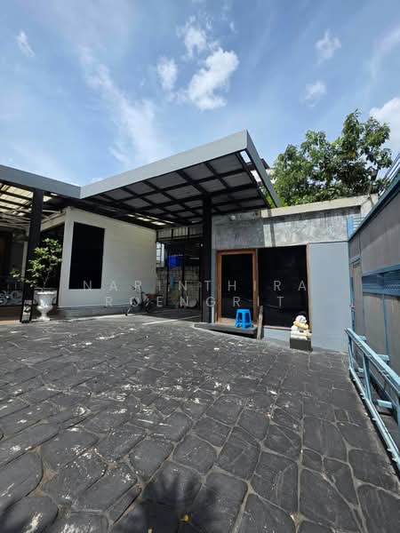 6-BR House, Bangkok, Khlong Chaokhun Sing, Wang Thonglang, Bangkok, 6 Bedrooms, 280 sqm, Single Detached House For Sale, by Narinthira Roengrit, 500495175 - DDproperty.com