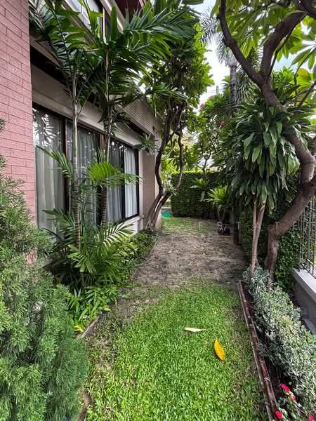 Moobaan Tararom Huamark, Bangkok, Tararom Huamark Soi 1, Phlapphla, Wang Thonglang, Bangkok, 4 Bedrooms, 476 sqm, Single Detached House For Sale, by HOME Real Estate Service, 500495180 - DDproperty.com