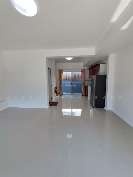 Indy Prachauthit 90, Samut Prakan, Soi Pracha Uthit 90, Pracha Uthit Road, Nai Khlong Bang Pla Kot, Phra Samut Jadee, Samut Prakan, 2 Bedrooms, 100 sqm, Townhouse For Rent, by Airada Parasarn, 500495188 - DDproperty.com