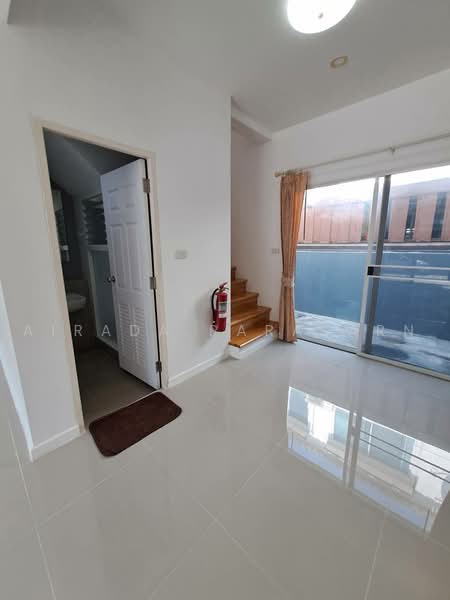 Indy Prachauthit 90, Samut Prakan, Soi Pracha Uthit 90, Pracha Uthit Road, Nai Khlong Bang Pla Kot, Phra Samut Jadee, Samut Prakan, 2 Bedrooms, 100 sqm, Townhouse For Rent, by Airada Parasarn, 500495188 - DDproperty.com