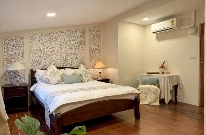 บ้าน 5-ห้องนอน, กรุงเทพ, ดินแดง, กรุงเทพ, 352 ตร.ม., บ้านเดี่ยว ให้เช่า, โดย Narinthira Roengrit, 500495206 - DDproperty.com