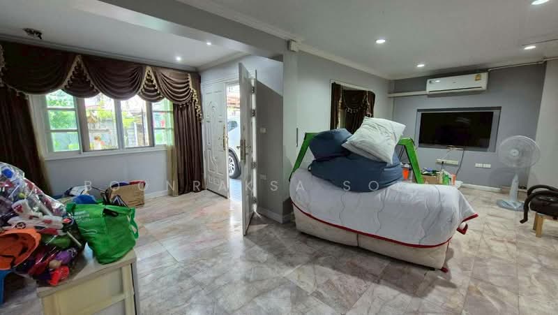 3-BR House, Bangkok, Khlong Tan Nua, Watthana, Bangkok, 3 Bedrooms, 200 sqm, Single Detached House For Rent, by Boonraksa Sopak, 500495223 - DDproperty.com