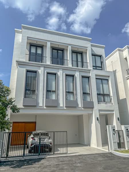 Aerie Srinakarin-Krungthepkreetha, Bangkok, Srinakarin - Romklao Road, Khlong Song Ton Nun, Lat Krabang, Bangkok, 5 Bedrooms, 350 sqm, Single Detached House For Sale, by Narinthira Roengrit, 500495240 - DDproperty.com
