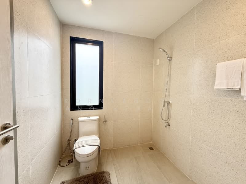 BRITLOFT LADPRAO CHOKCHAI4, Bangkok, โชคชัย 4 ซอย 28, Lat Phrao, Bangkok, 3 Bedrooms, 231 sqm, Townhouse For Sale, by Kornkanock Kanockpradit, 500495242 - DDproperty.com