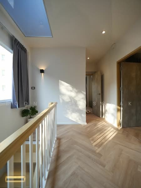 3-BR Townhouse, Bangkok, Phra Kanong Nua, Watthana, Bangkok, 3 Bedrooms, 204 sqm, Townhouse For Rent, by Boonraksa Sopak, 500495243 - DDproperty.com
